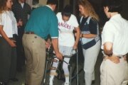 Paralyzed woman succeeds in getting out of wheelchair [HD]