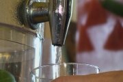 Water infused with fruit and herbs [HD]